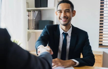 World trade finance solutions for global commerce